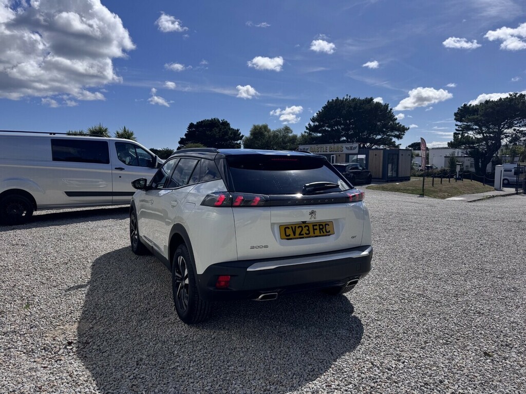 Peugeot 2008 Puretech Gt White #6