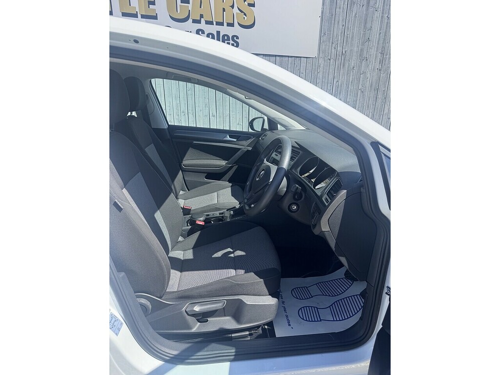 Volkswagen Golf Tsi S White