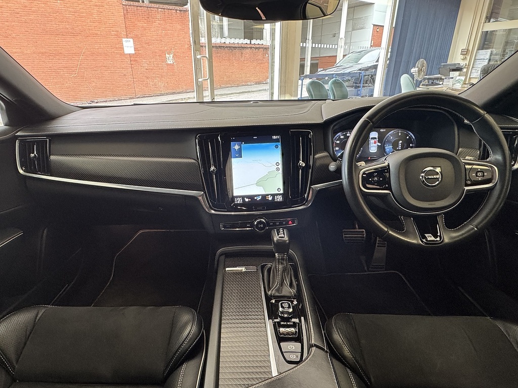 Volvo S90 D4 R-design Plus U6480 Ulez SV70YJD Silver #2