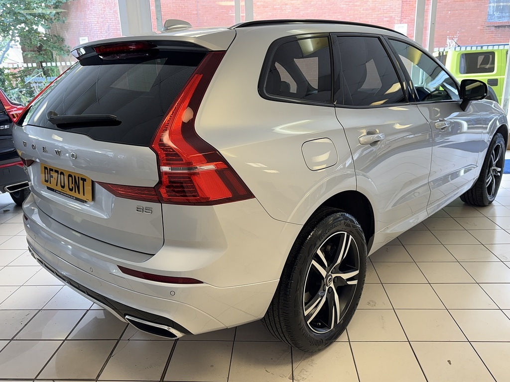 Volvo XC60 B5 Mhev R-design U6479 Ulez Silver