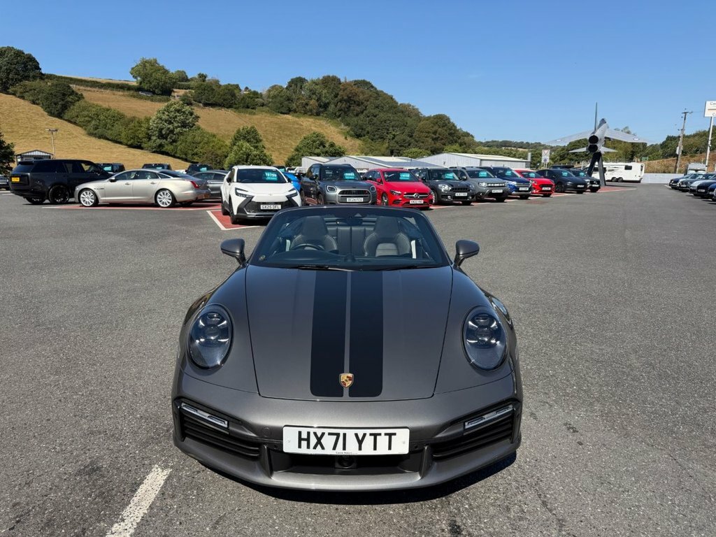 Porsche 911 3.7L 992 Turbo Grey