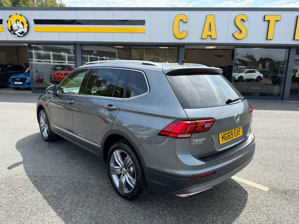Volkswagen Tiguan Allspace 2L Match Grey #5