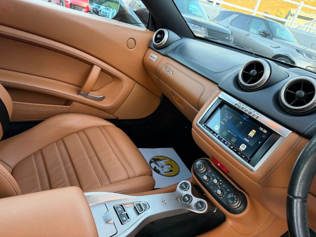 Ferrari California California 22 Red #8
