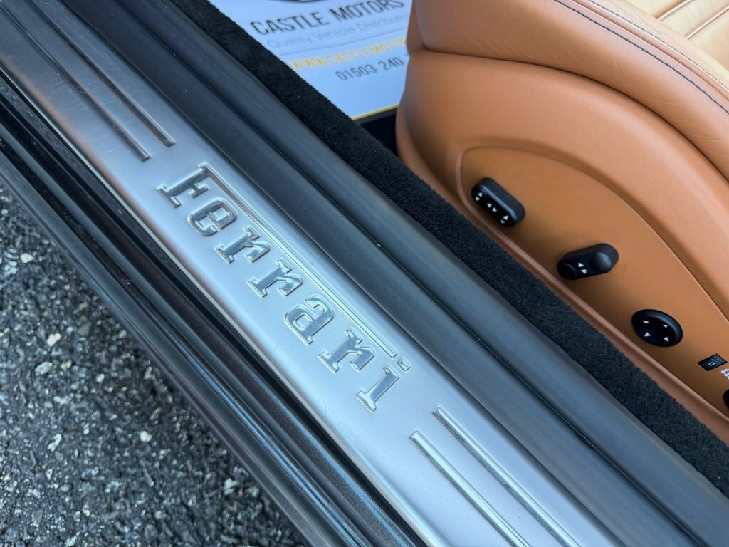 Ferrari California California 22 Red #14