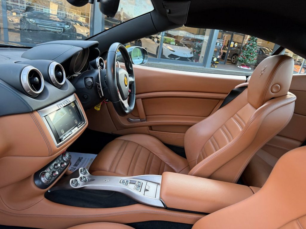 Ferrari California California 22 Red #12