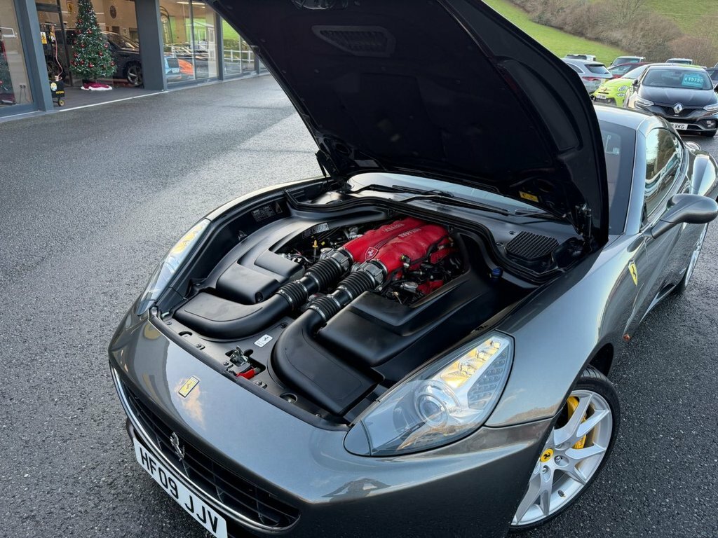 Ferrari California California 22 Red #18