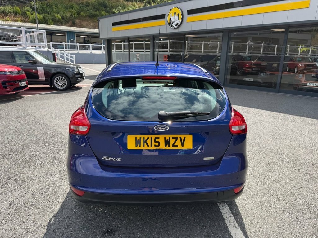 Ford Focus 1L Titanium Blue #6