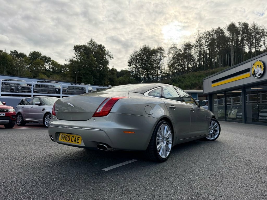 Jaguar XJ Saloon 3.0D V6 Portfolio Euro 5 201060 #30