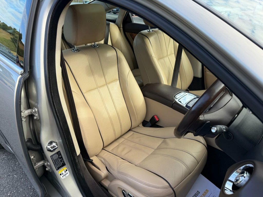 Jaguar XJ Saloon 3.0D V6 Portfolio Euro 5 201060 #9