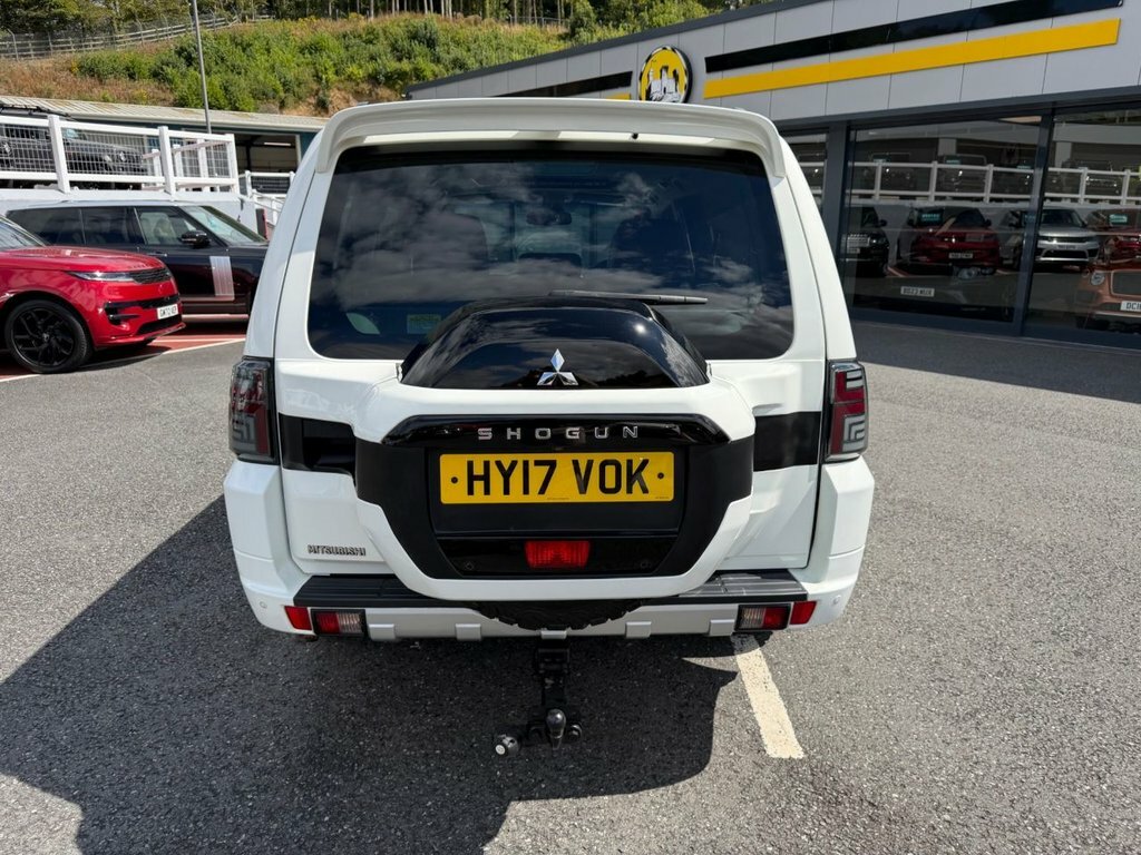 Mitsubishi Shogun 3.2L Sg3 White #6