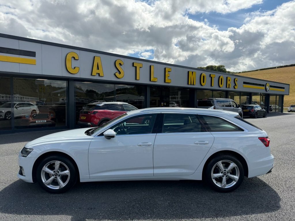 Audi A6 Avant 2L Sport White #4