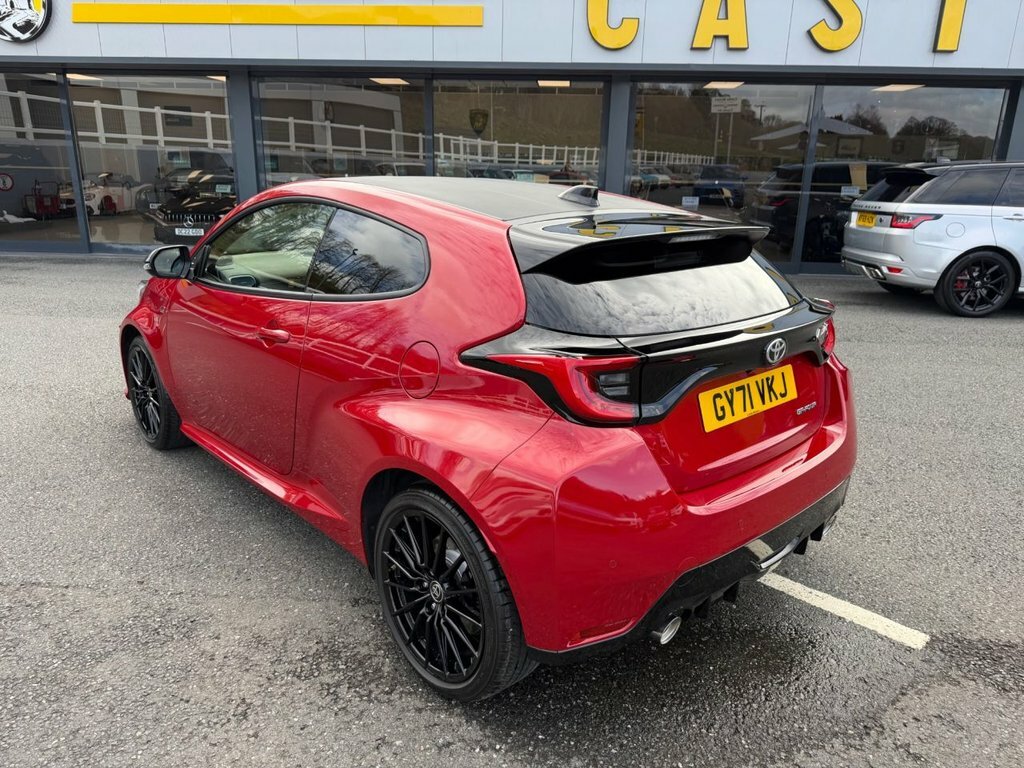 Toyota Yaris 1.6L Gr Convenience Red #4