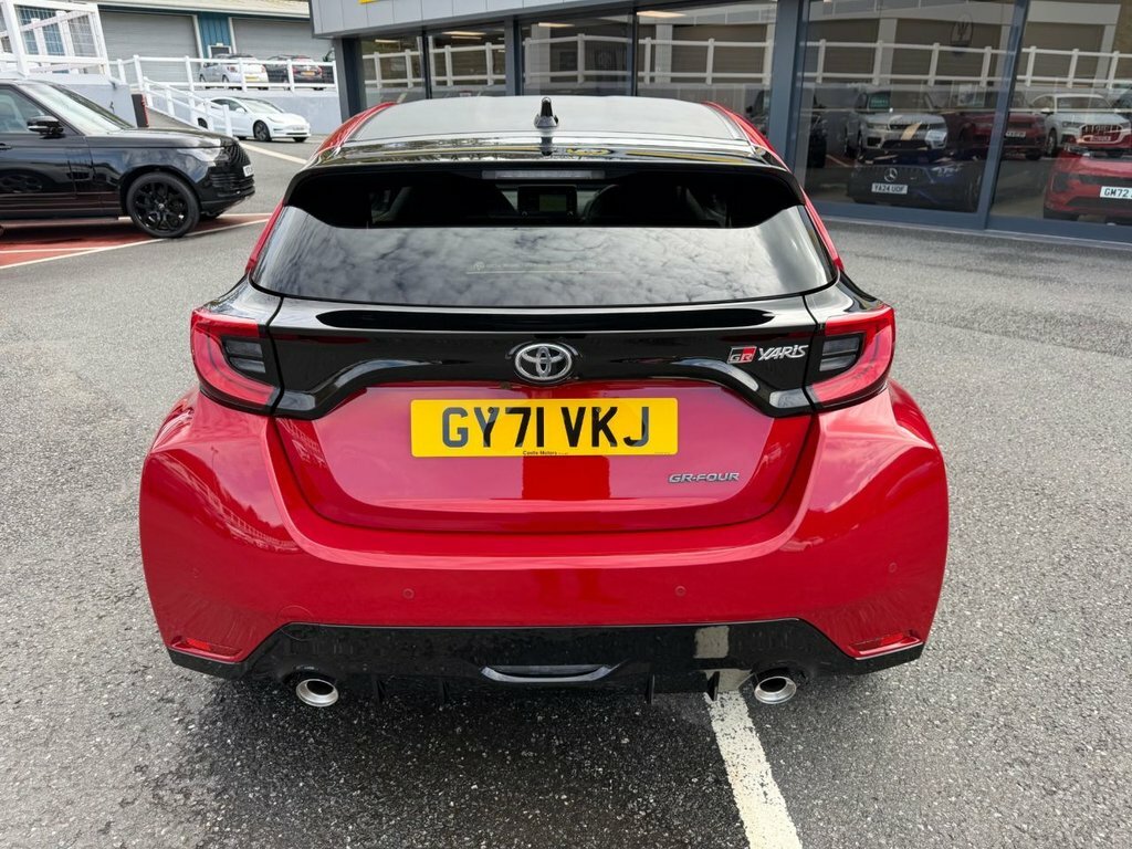 Toyota Yaris 1.6L Gr Convenience Red #5