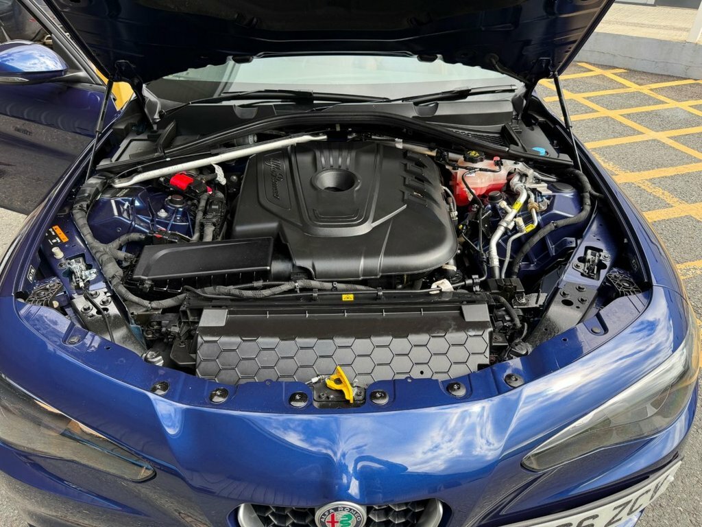 Alfa Romeo Giulia 2.9 V6 Bi-turbo Quadrifoglio Euro 6 Ss Red #32
