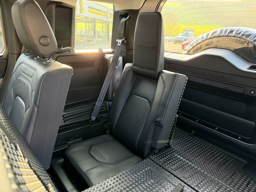 Land Rover Defender 110 Land Rover Estate 3.0 D300 X-dynamic Se 110 Grey #15