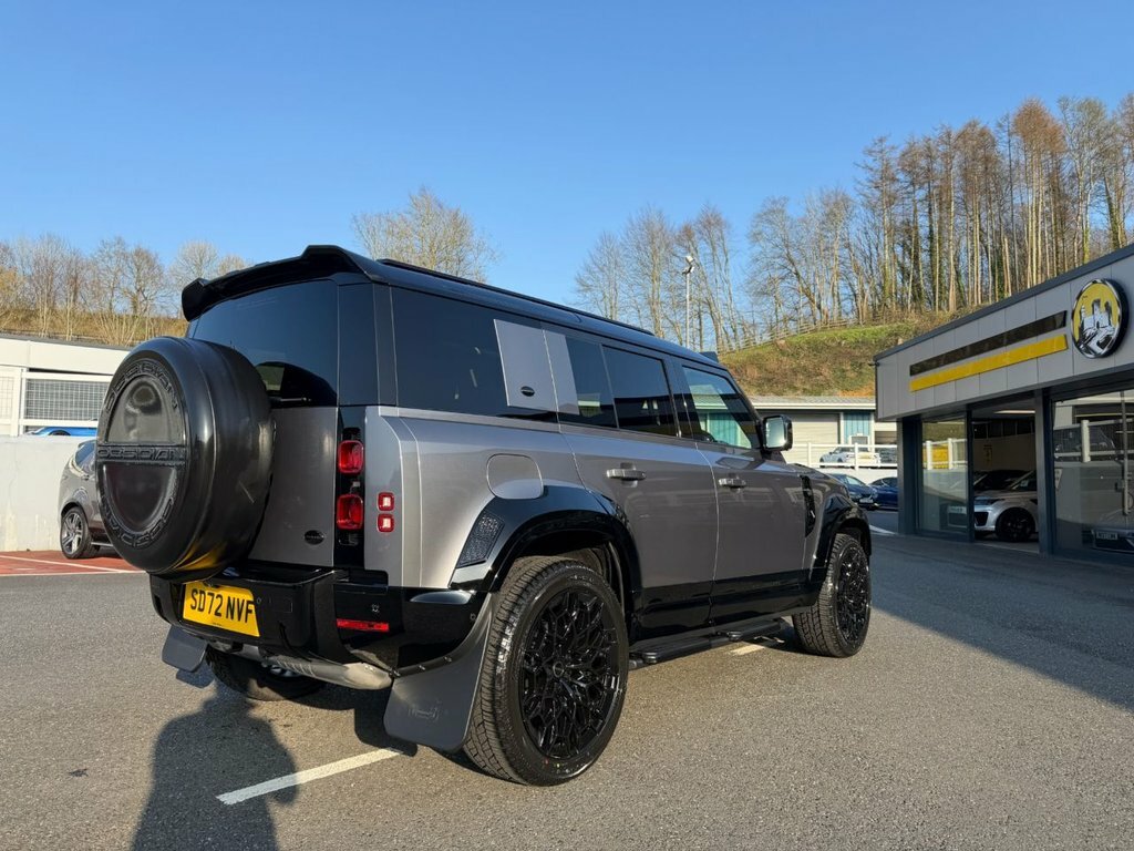 Land Rover Defender 110 3L Se Grey #3