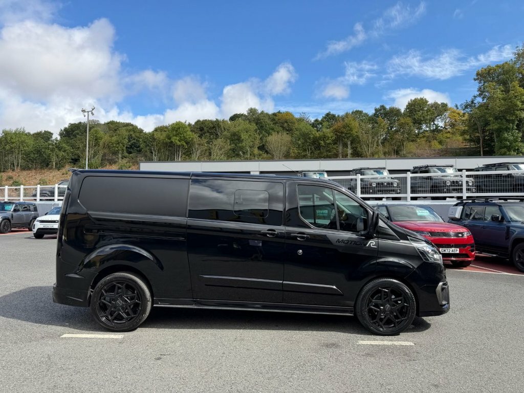 Ford Transit Custom 2L Limited MF22XXW Black #5