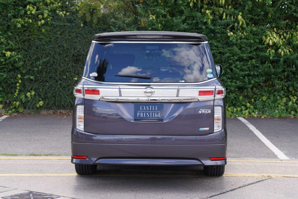Nissan Elgrand Mpv 3.5 V6 Highway Star Premium 4Wd 7 Seats 2 Grey #6