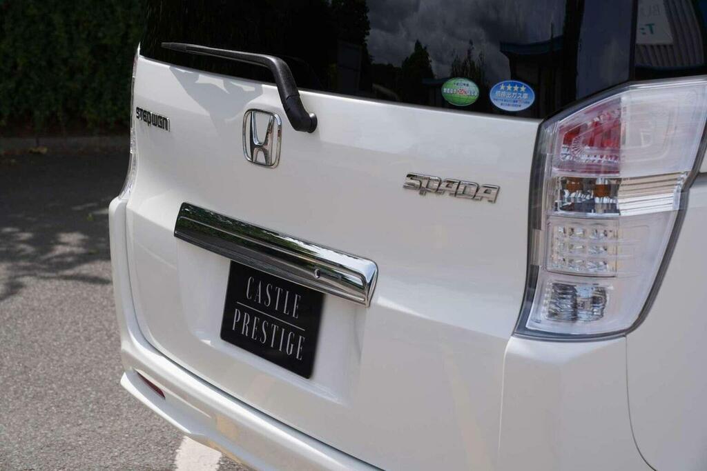 Honda StepWagon Mpv 2.0 Spada Z 8 Seats 201111 White #5