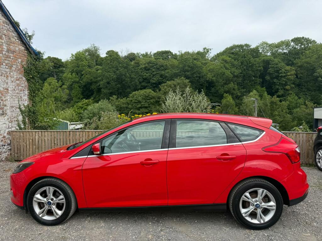 Ford Focus Zetec Red #5