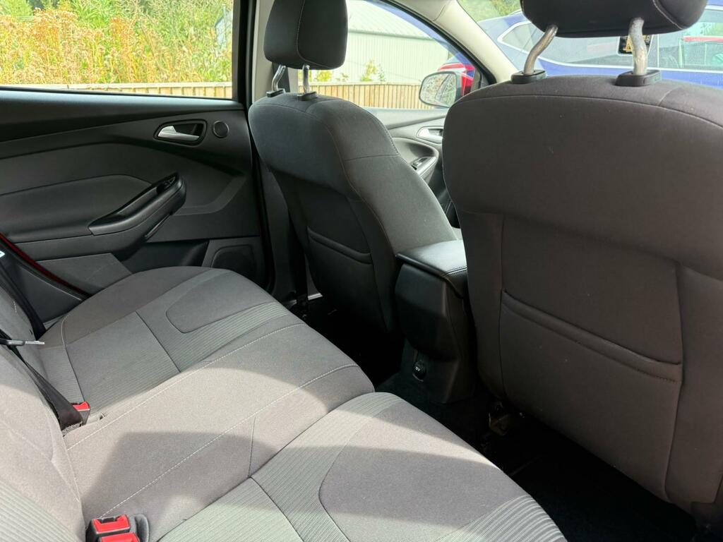 Ford Focus 1.6 Tdci Titanium Estate Euro 5 Grey #26