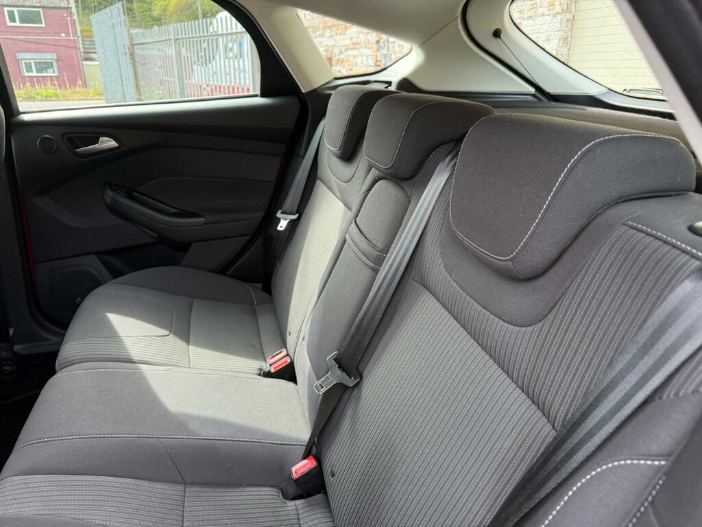 Ford Focus 1.6 Tdci Titanium Estate Euro 5 Grey #24