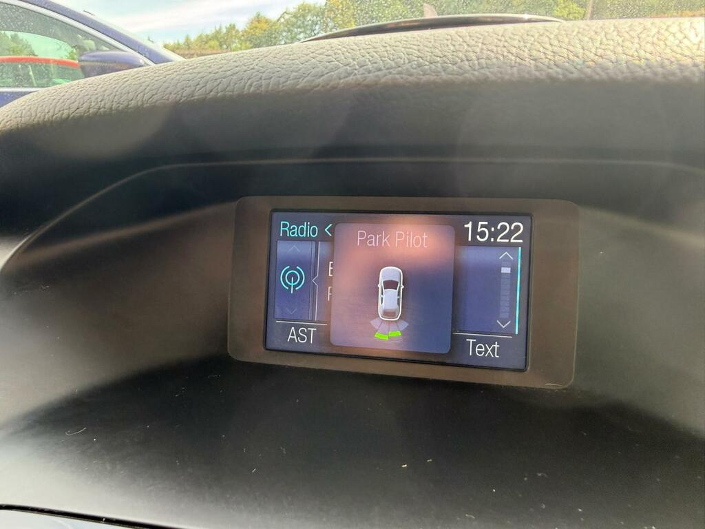 Ford Focus 1.6 Tdci Titanium Estate Euro 5 Grey #17