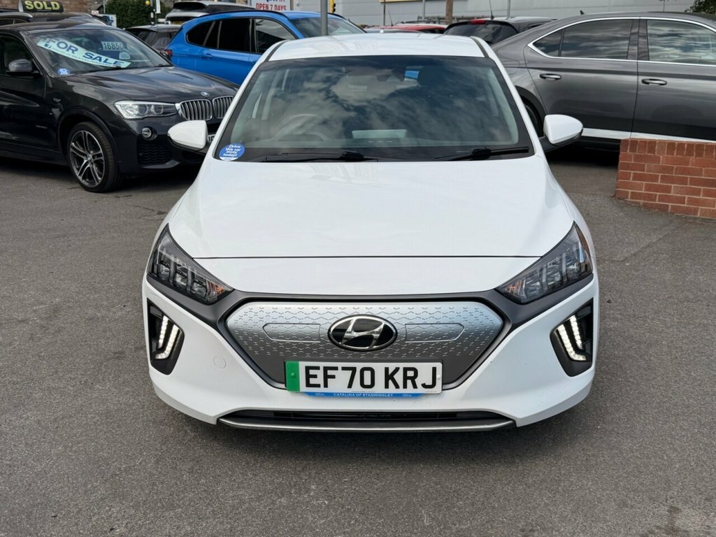 Hyundai Ioniq Premium White #2