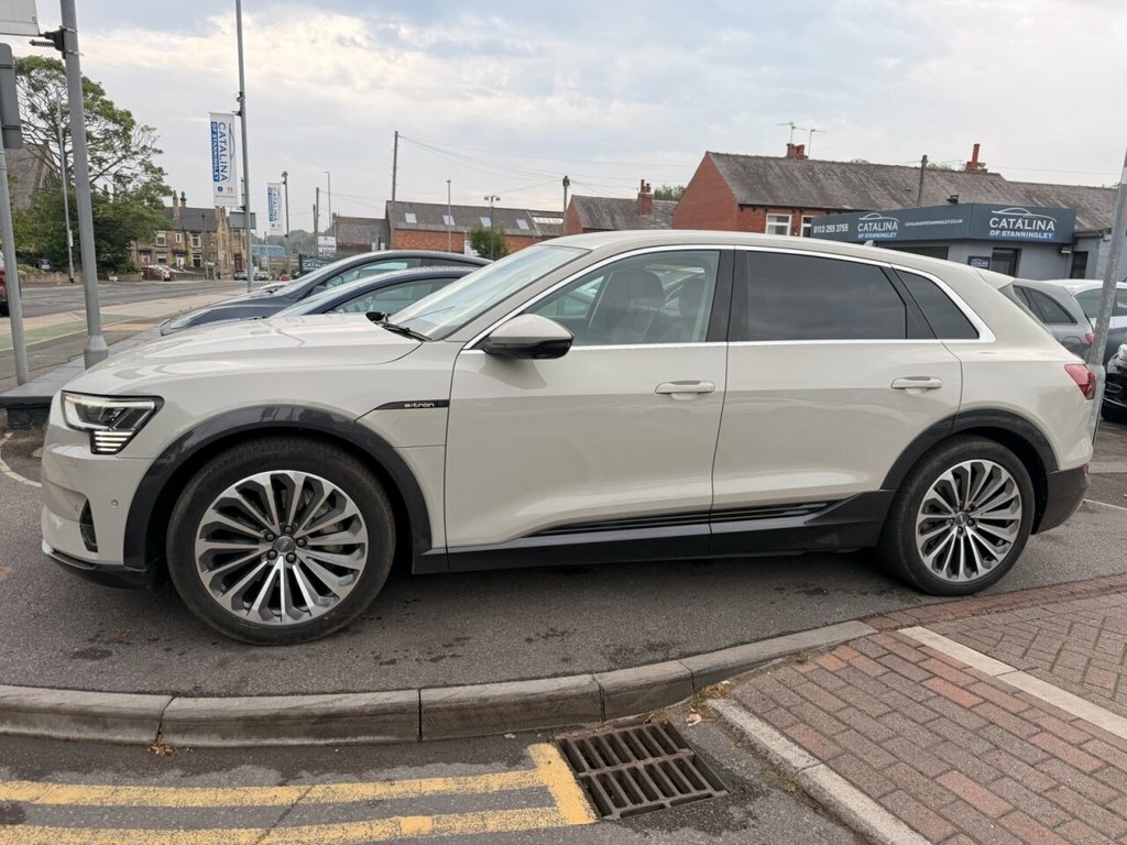 Audi E-tron E-tron 55 Quattro Beige #5