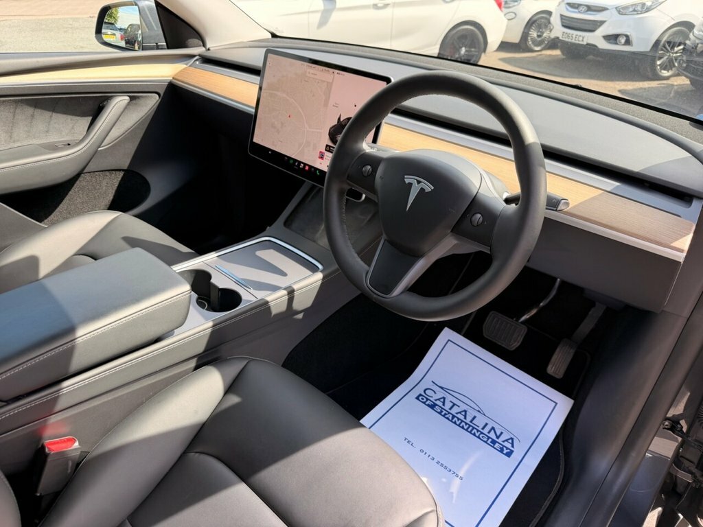 Tesla Model Y Suv MM72WMU Grey #4