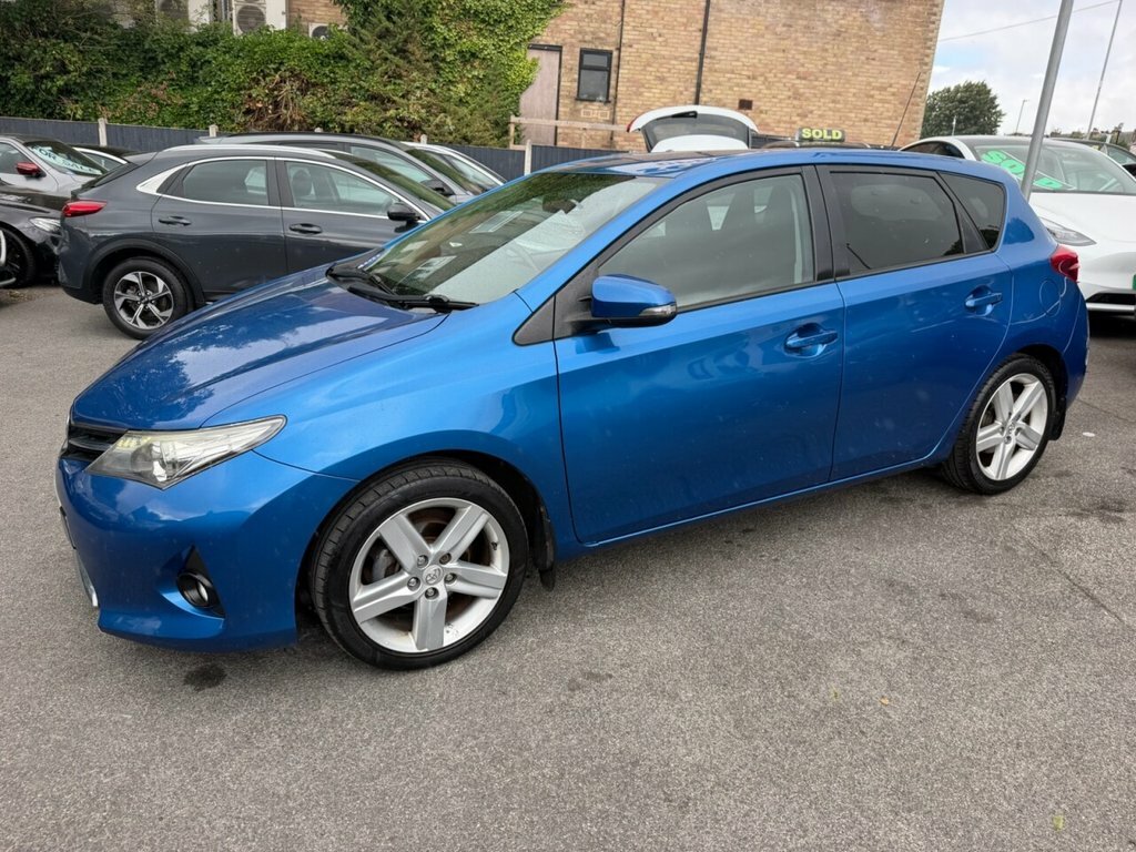 Toyota Auris Excel Vvt-i Only 8,250  #29