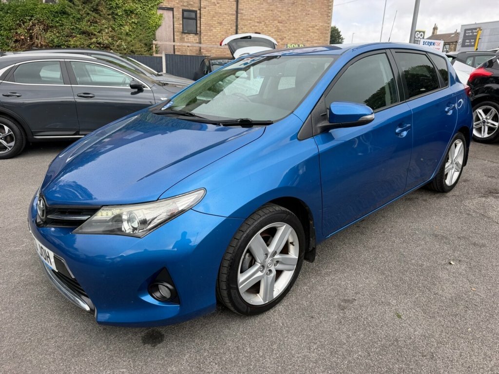 Toyota Auris Excel Vvt-i Only 8,250  #23