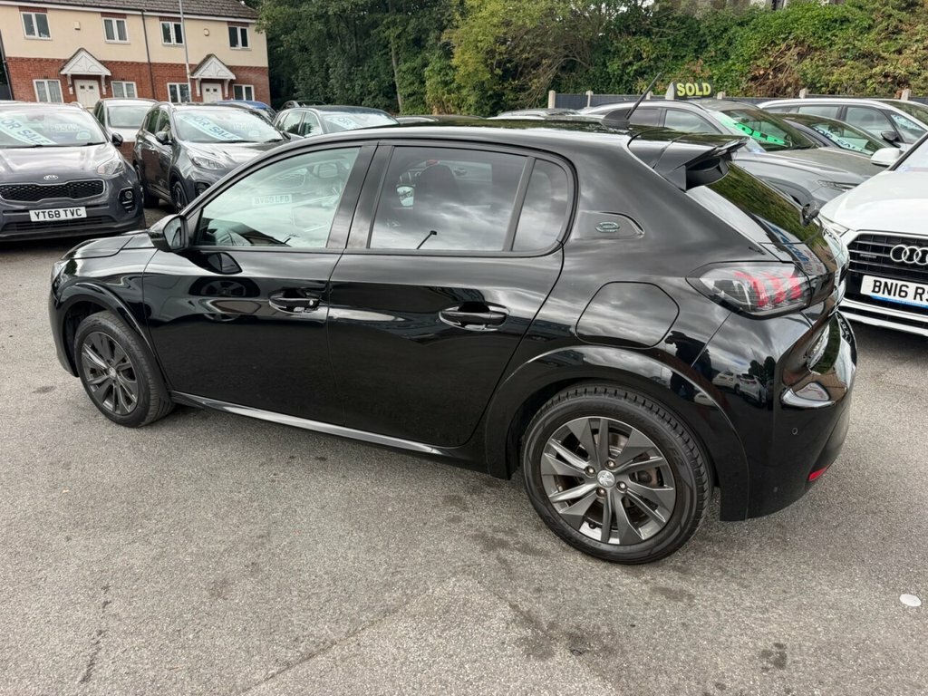 Peugeot e-208 100Kw Gt 50Kwh Yellow #7