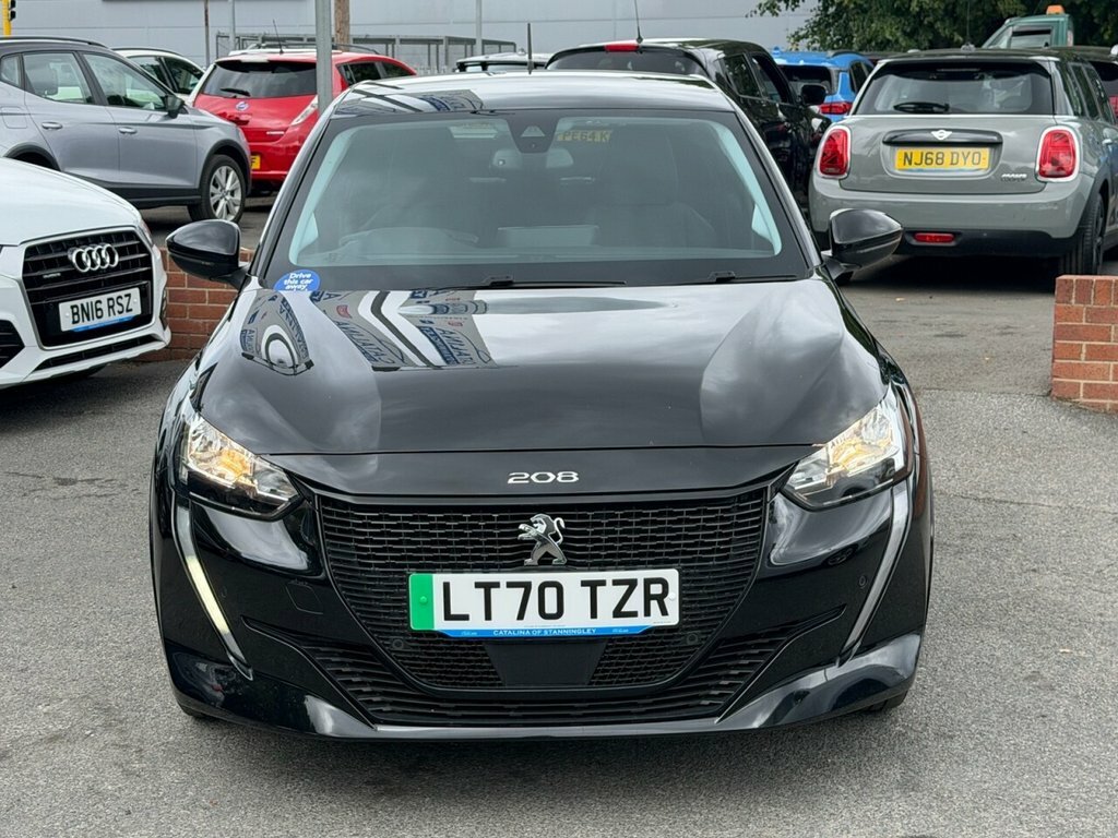 Peugeot e-208 Hatchback Black #2