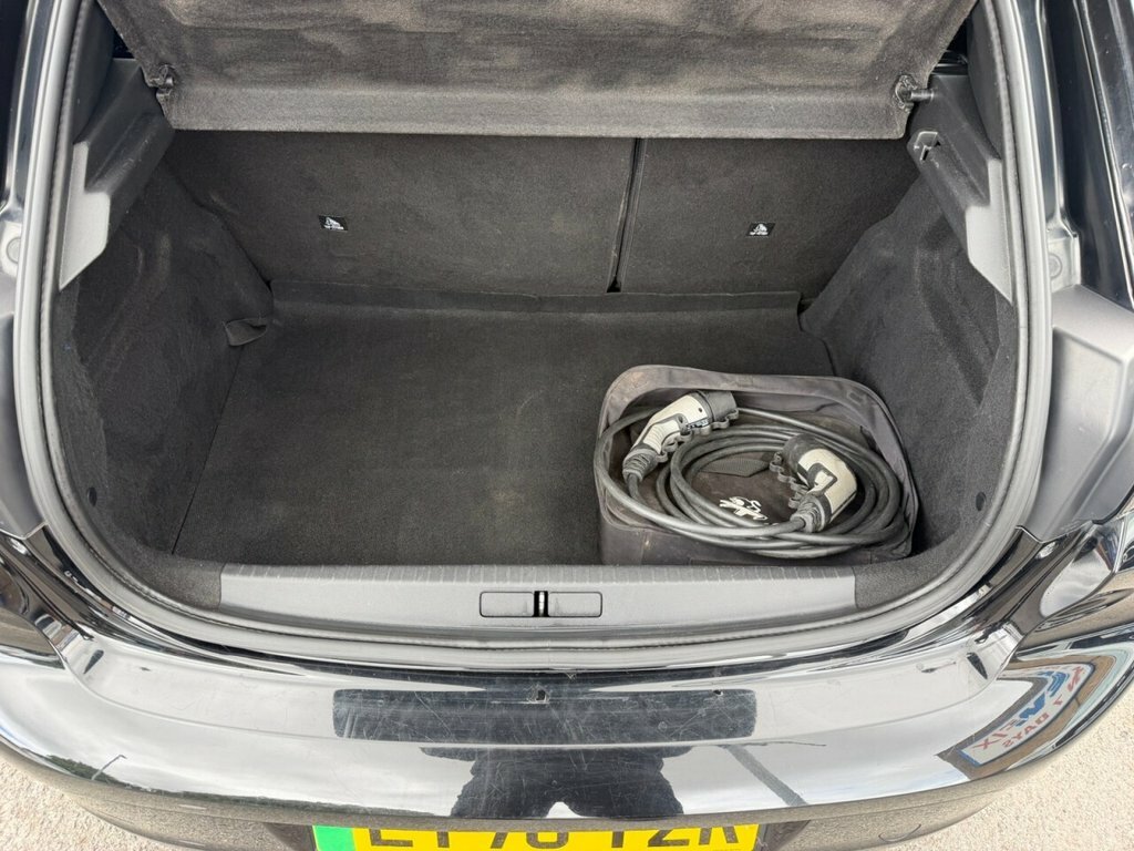 Peugeot e-208 100Kw Gt 50Kwh Yellow #17