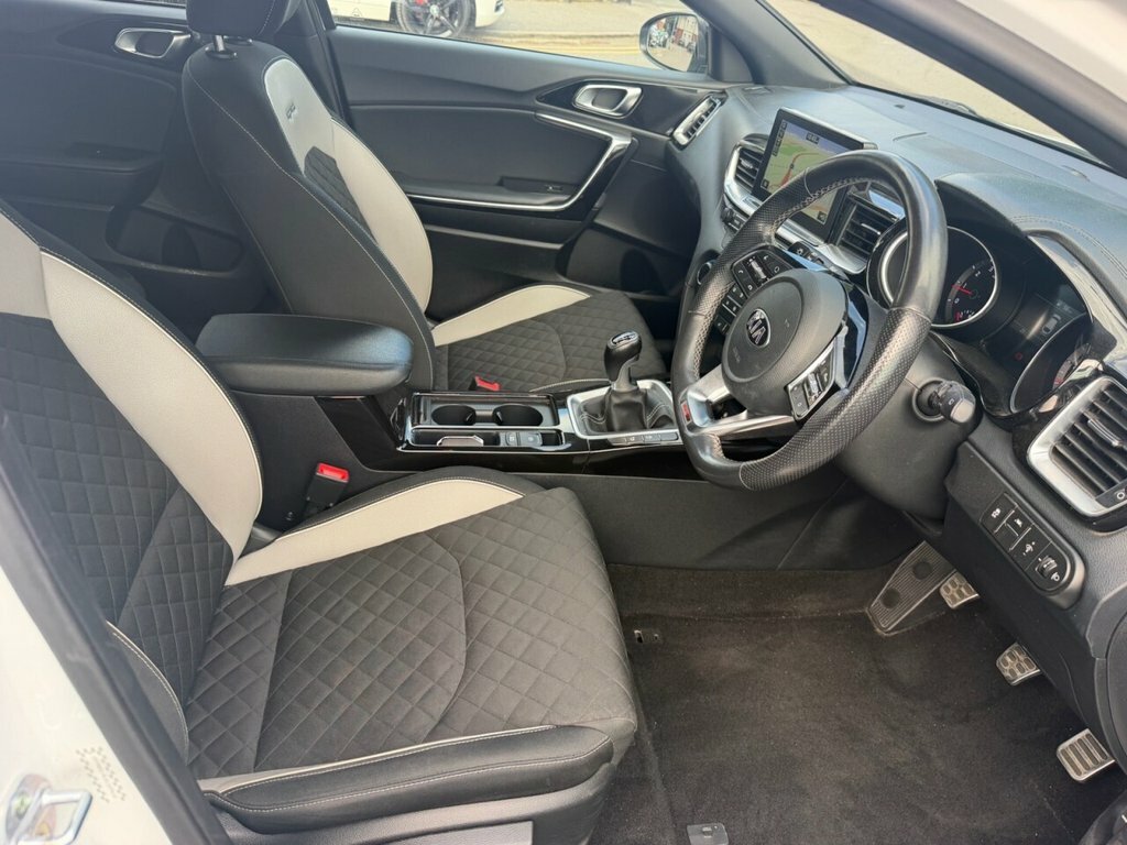 Kia Proceed 1.4 T Gdi Gt Line Shooting Brake Black #10