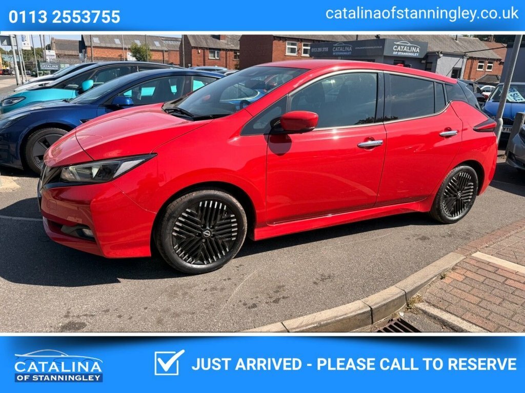 Nissan Leaf Hatchback Red