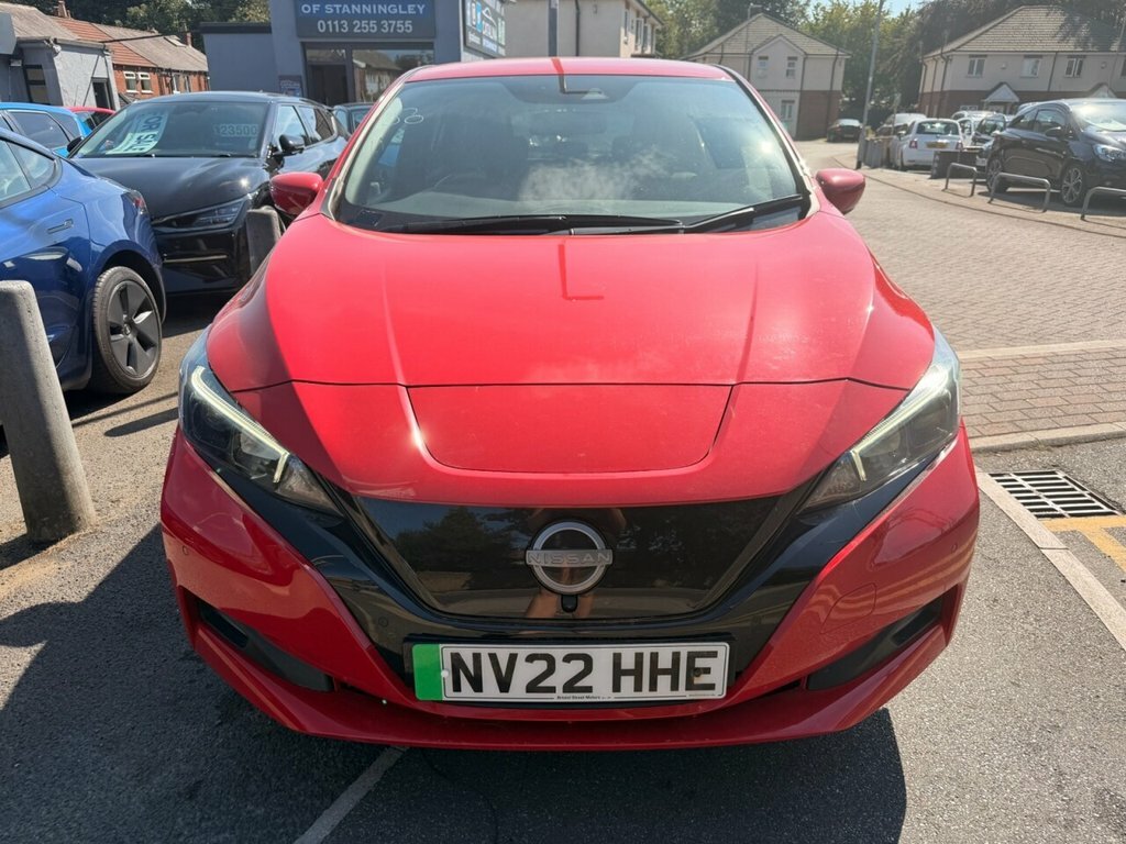 Nissan Leaf Hatchback Red #2