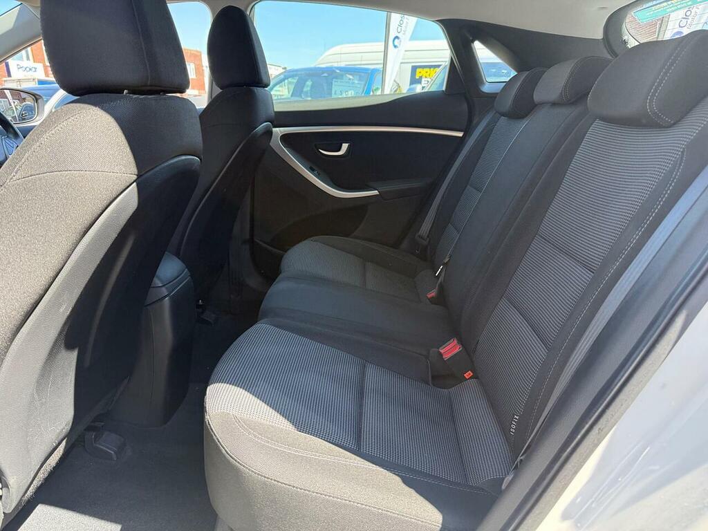 Hyundai I30 1.6 Crdi Style Euro 5 Silver #33