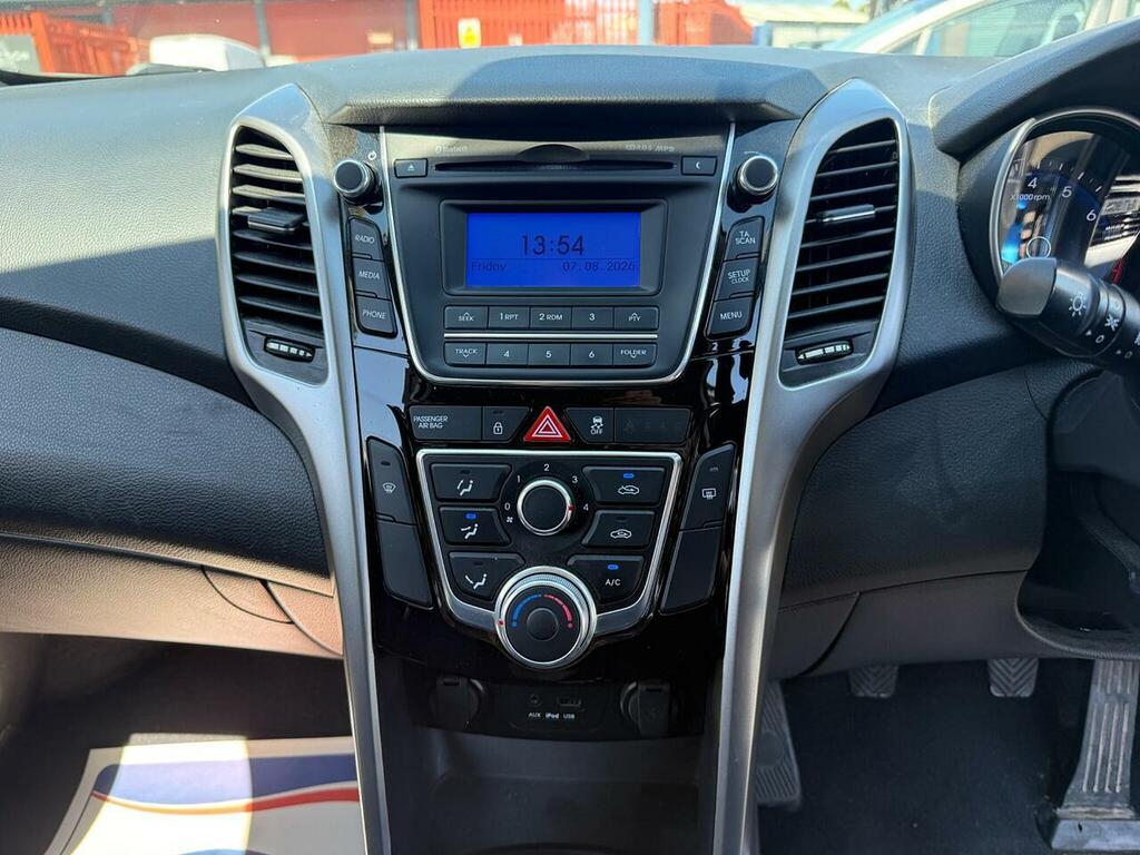 Hyundai I30 1.6 Crdi Style Euro 5 Silver #27