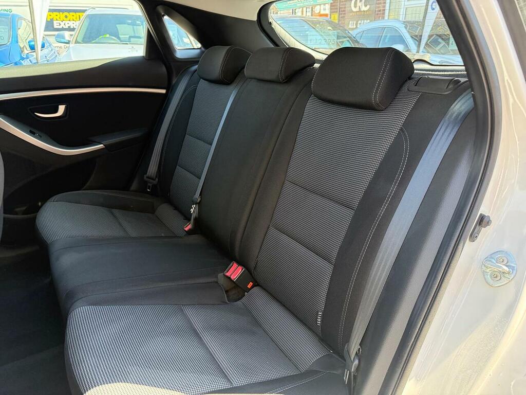 Hyundai I30 1.6 Crdi Style Euro 5 Silver #42
