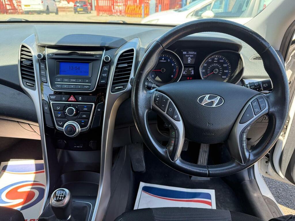 Hyundai I30 1.6 Crdi Style Euro 5 Silver #31