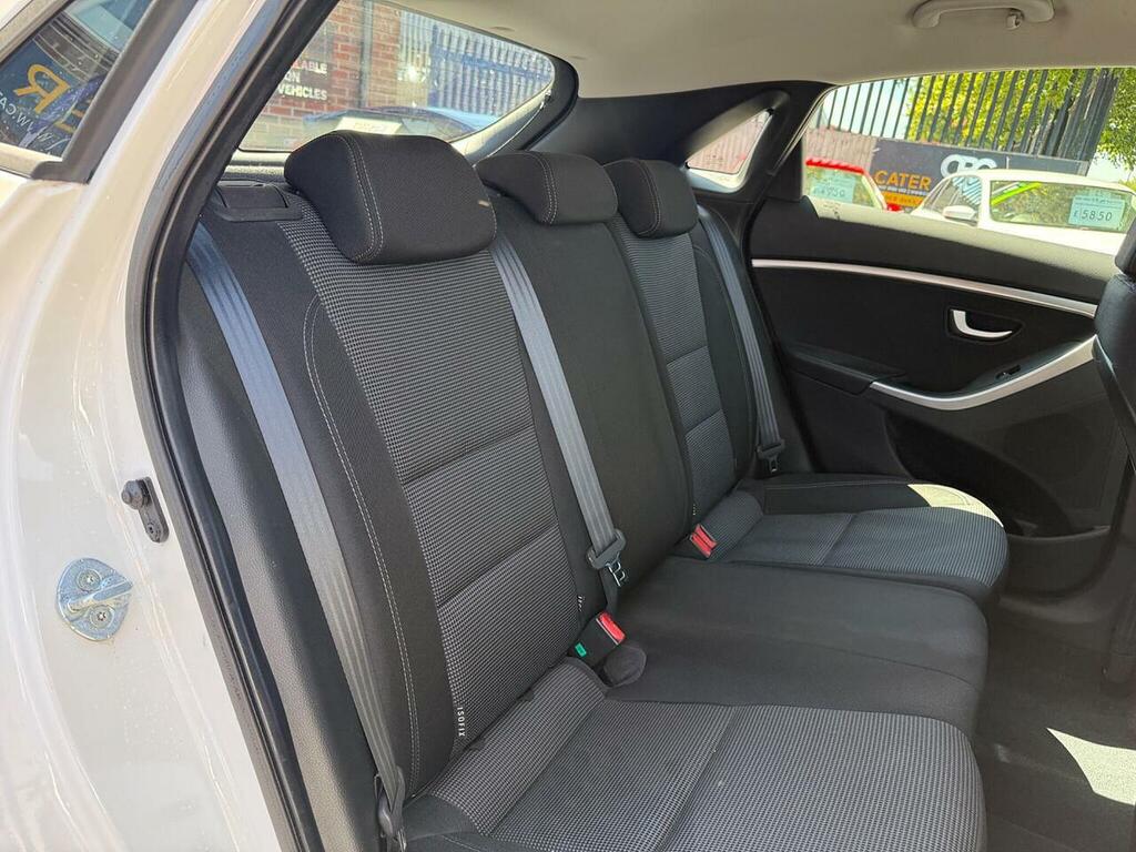 Hyundai I30 1.6 Crdi Style Euro 5 Silver #38