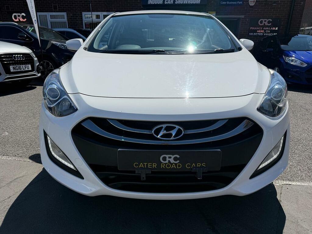 Hyundai I30 1.4 Active Hatchback Euro 5 100 White #2