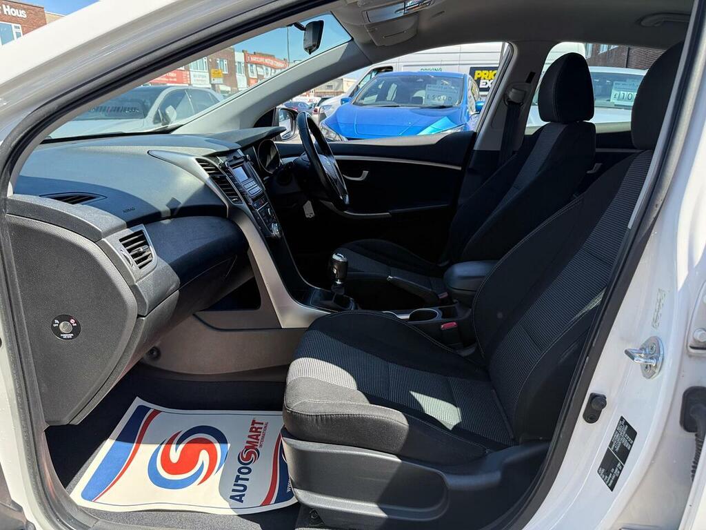 Hyundai I30 1.6 Crdi Style Euro 5 Silver #30