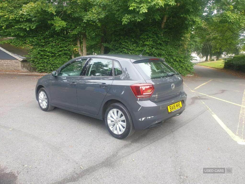 Volkswagen Polo 1.6 Tdi Se Grey #3
