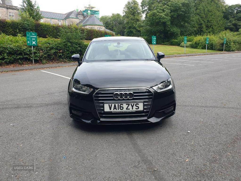 Audi A1 1.6 Tdi Sport Black #3