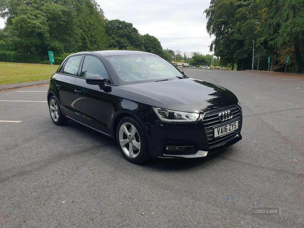 Audi A1 1.6 Tdi Sport Black #4
