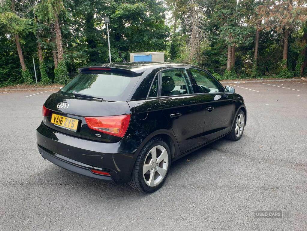 Audi A1 1.6 Tdi Sport Black #6