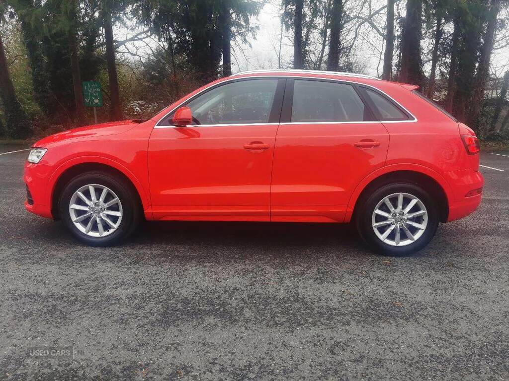 Audi Q3 2.0 Tdi Se Red #2